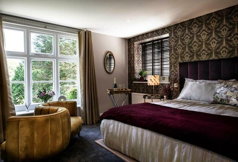 اتاق لوکس با تخت بزرگ, Broomhill Estate Boutique Art