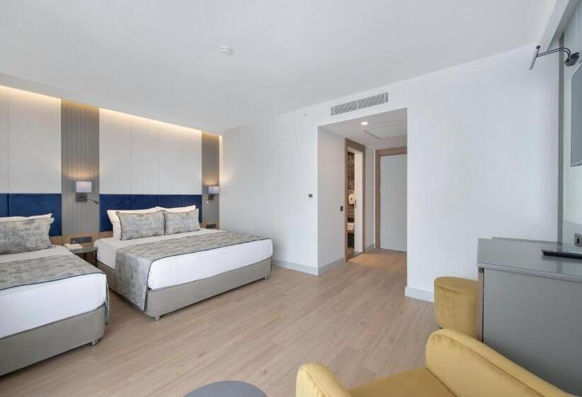 اتاق استاندارد سه نفره, Sealife Kemer Resort Hotel   Ultra All Inclusive