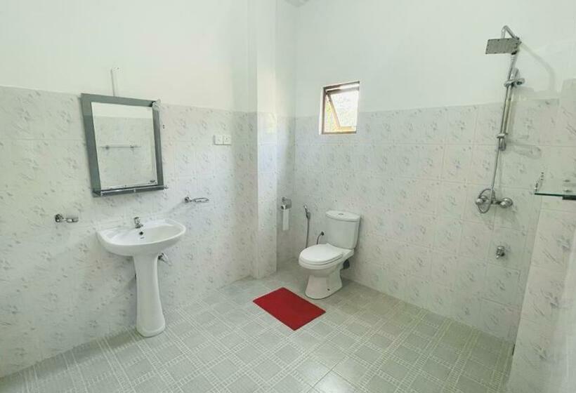 اتاق استاندارد سه نفره, Sunny Mood Guest House
