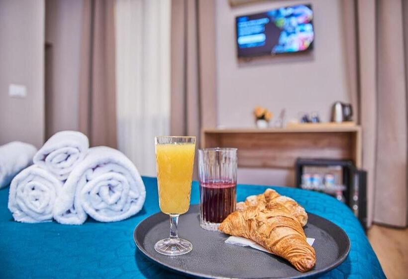 اتاق استاندارد سه نفره, Firenze Rooms Cathedral B&b