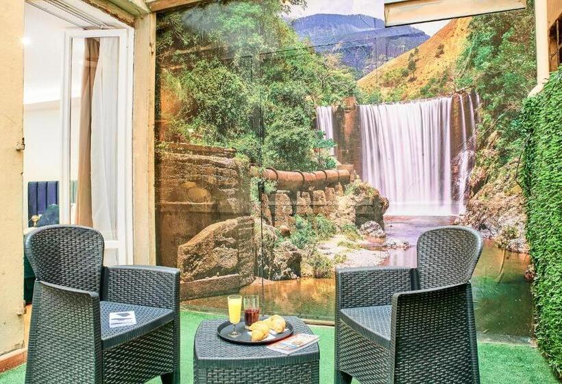 اتاق پریمیوم چهارنفره, Firenze Rooms Cathedral B&b