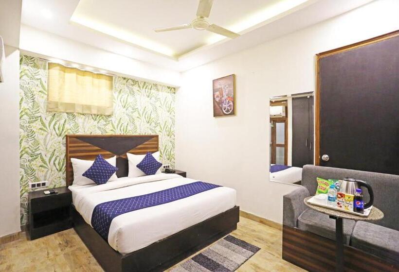 اتاق استاندارد با تخت بزرگ, Gl Suites Near Delhi Airport