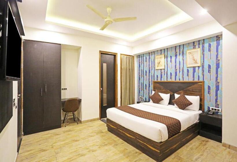 اتاق استاندارد با تخت بزرگ, Gl Suites Near Delhi Airport