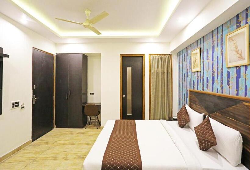 سوییت خانوادگی, Gl Suites Near Delhi Airport