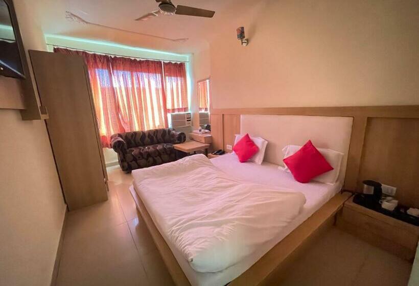 اتاق استاندارد با تخت بزرگ, Himgiri