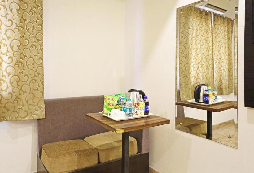 اتاق استاندارد با تخت بزرگ, Gl Suites Near Delhi Airport