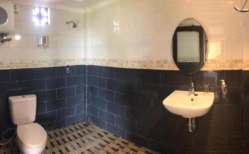 اتاق استاندارد با بالکن, A_one House