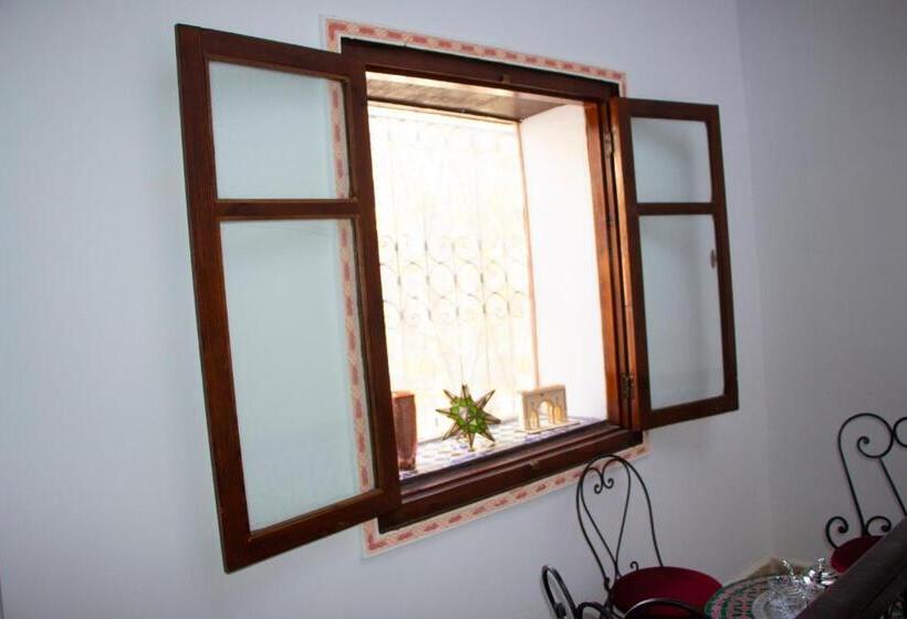 اتاق لوکس, Riad Dar Senhaji