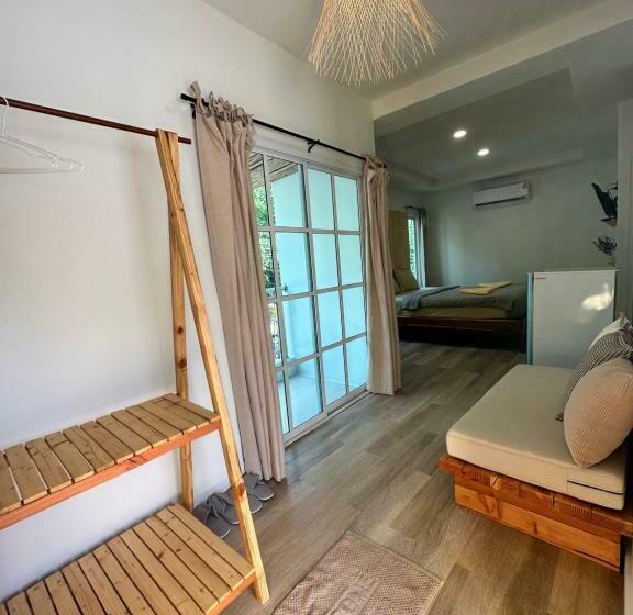 Classic room with balcony, Kala Krang Nueng