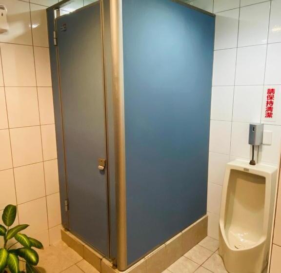 اتاق استاندارد چهارنفره با سرویس بهداشتی مشترک, Sunmoonlake Sunflower House