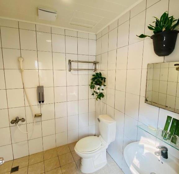 اتاق استاندارد چهار تخته, Sunmoonlake Sunflower House