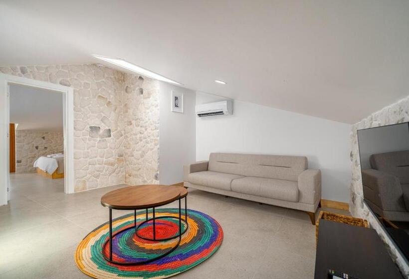 سوئیت با بالکن, Melisa Boutique Hotel & Spa