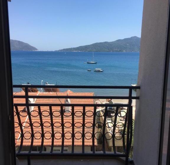 带海景的标准房, Seri̇n