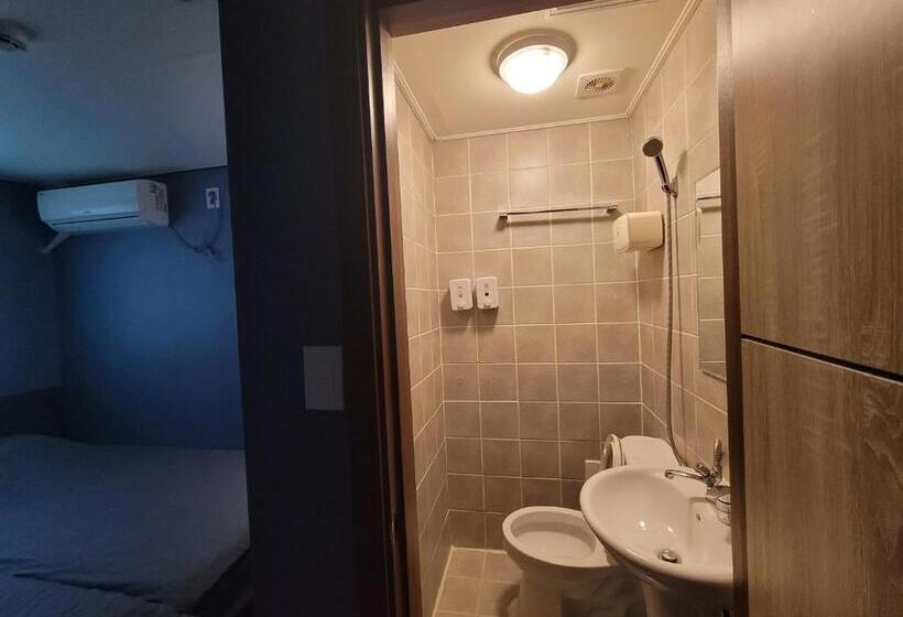 اتاق استاندارد, Olive Hostel Myeongdong