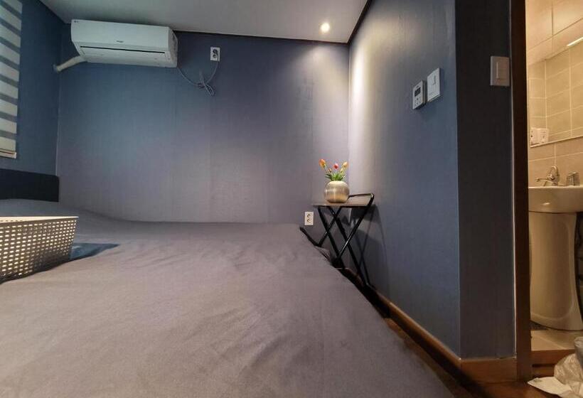 اتاق استاندارد, Olive Hostel Myeongdong