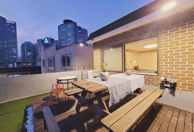 استودیو استاندارد با تراس, Olive Hostel Myeongdong