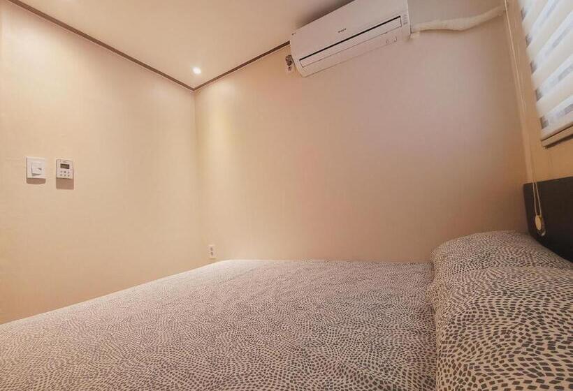 اتاق استاندارد, Olive Hostel Myeongdong
