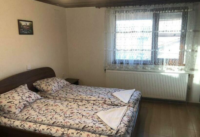 اتاق استاندارد, къща за гости градината