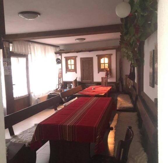 اتاق استاندارد سه نفره, къща за гости градината