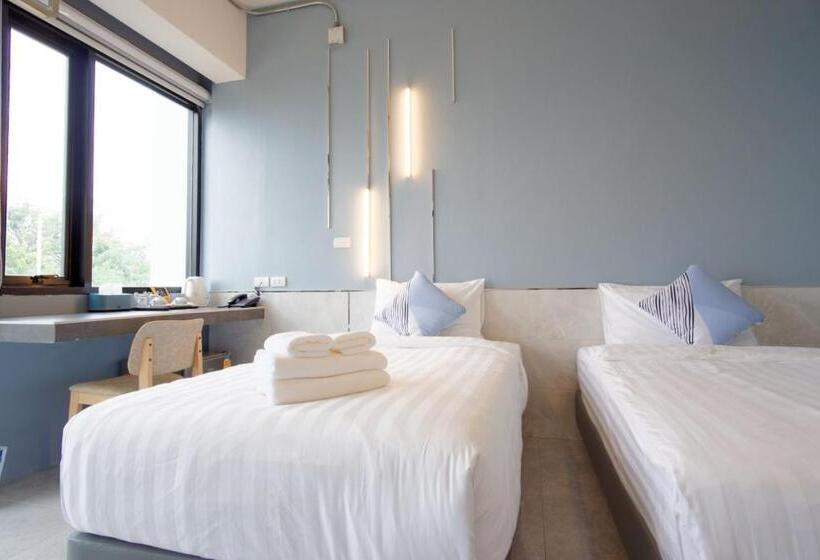 اتاق استاندارد با بالکن, Abizz Hotel Kwanphayao