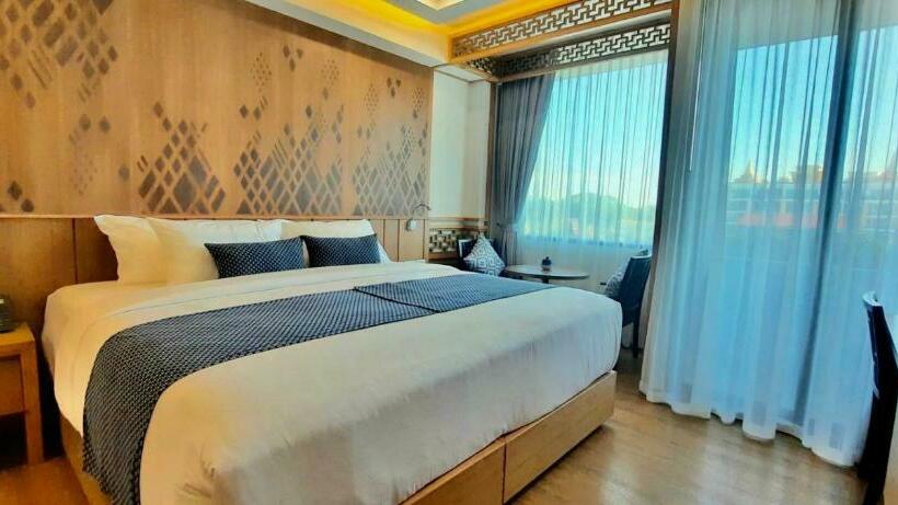 اتاق لوکس با بالکن, Ama S House Luxury Boutique