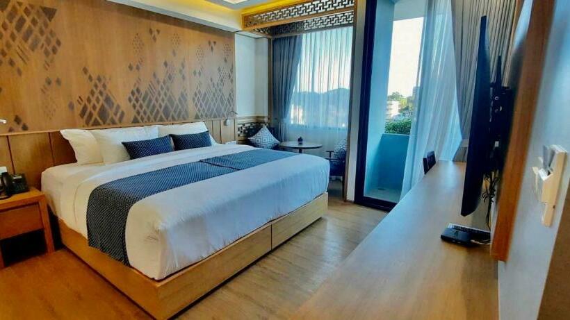 اتاق لوکس با بالکن, Ama S House Luxury Boutique