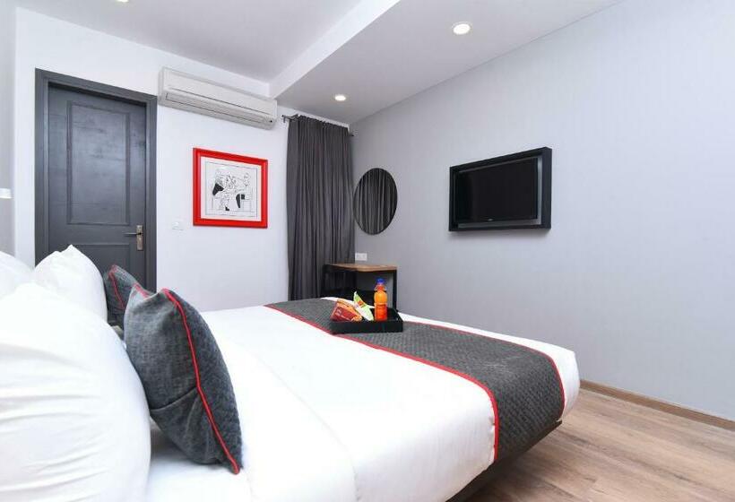 اتاق کلاسیک سه تخته, Townhouse Rudra Inn Near Chhatarpur Metro Station