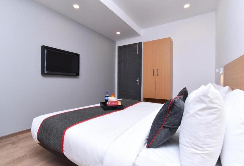 اتاق کلاسیک سه تخته, Townhouse Rudra Inn Near Chhatarpur Metro Station
