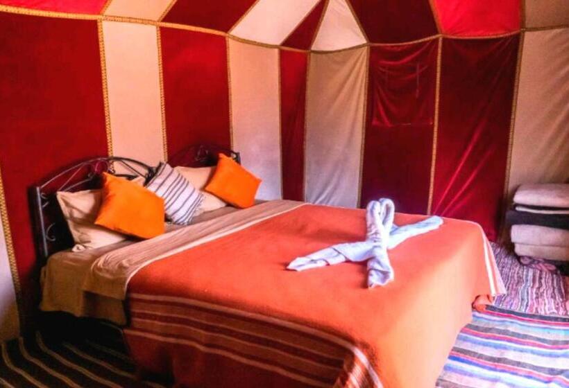 اتاق لوکس, Luxury Desert Romantic Camp
