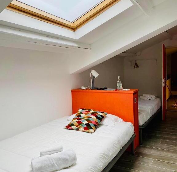 اتاق استاندارد, Residenza 8