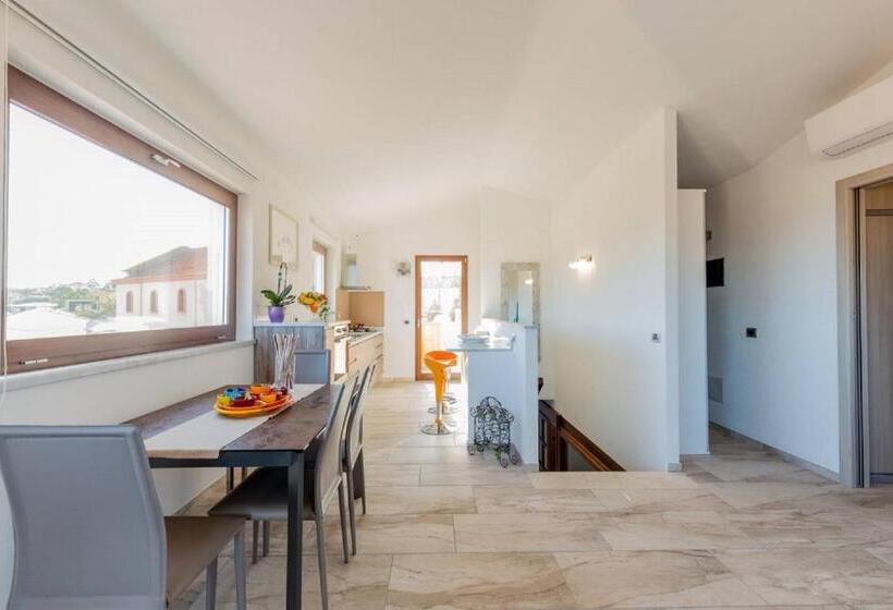 سوییت با چشم‌انداز دریا, B&b Florian