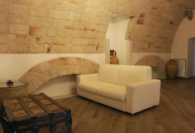 اتاق لوکس خانوادگی, Palazzo Manfredi   Bed And Breakfast