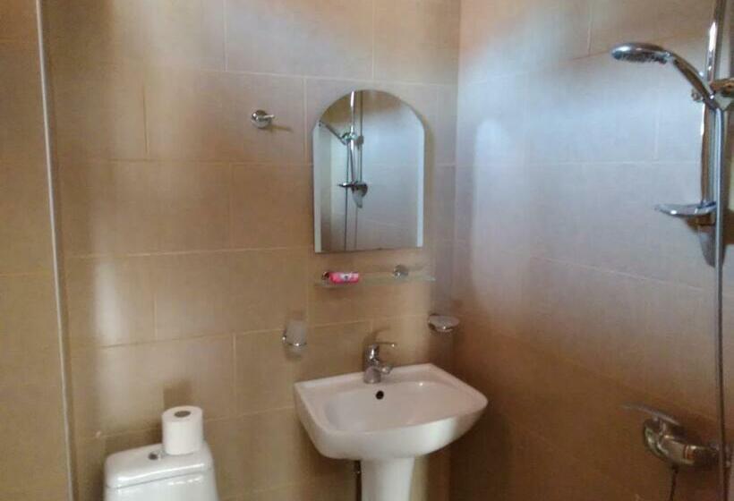 اتاق استاندارد سه تخته با بالکن, Elite Hotel Kobuleti