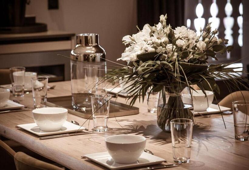 آپارتمان 1 خوابه با چشم‌انداز, Manali Lodge By Alpine Resorts