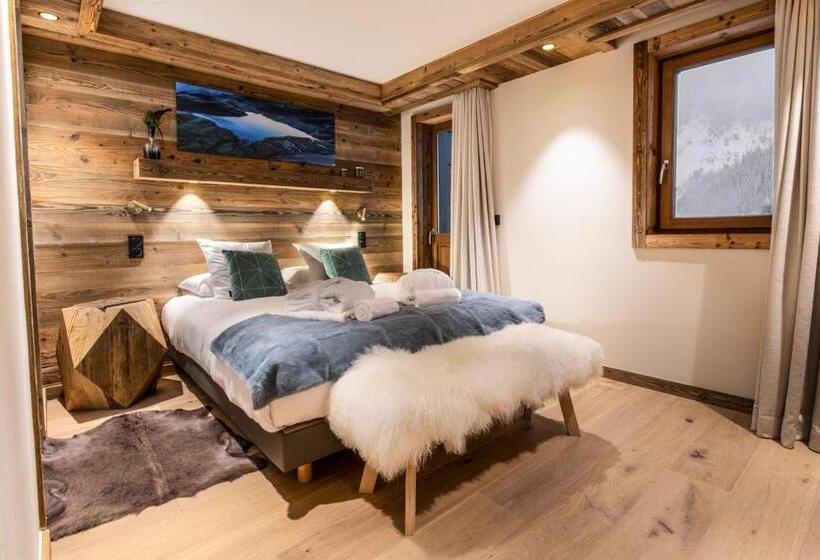 1 Bedroom Penthouse Apartment, Manali Lodge By Alpine Resorts