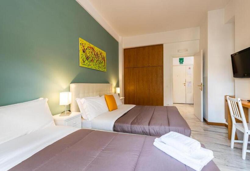اتاق استاندارد سه نفره, Aurelia Home Guest House