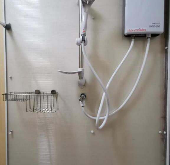 اتاق استاندارد سه نفره, Chanida Home