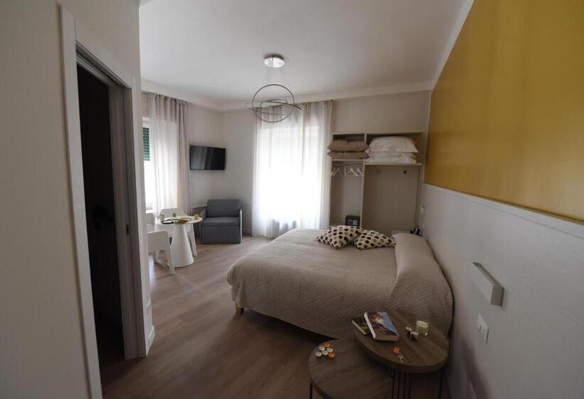 标准间, Nicola S Luxury Rooms