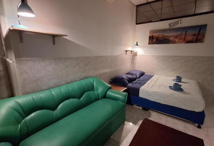 استودیو استاندارد با تراس, Runa Group House Samed