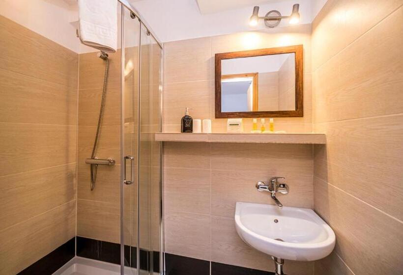 آپارتمان 1 خوابه با بالکن, Ariston