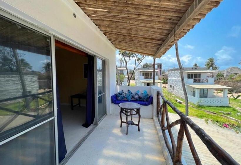 اتاق استاندارد با بالکن, Barracuda Inn Resort