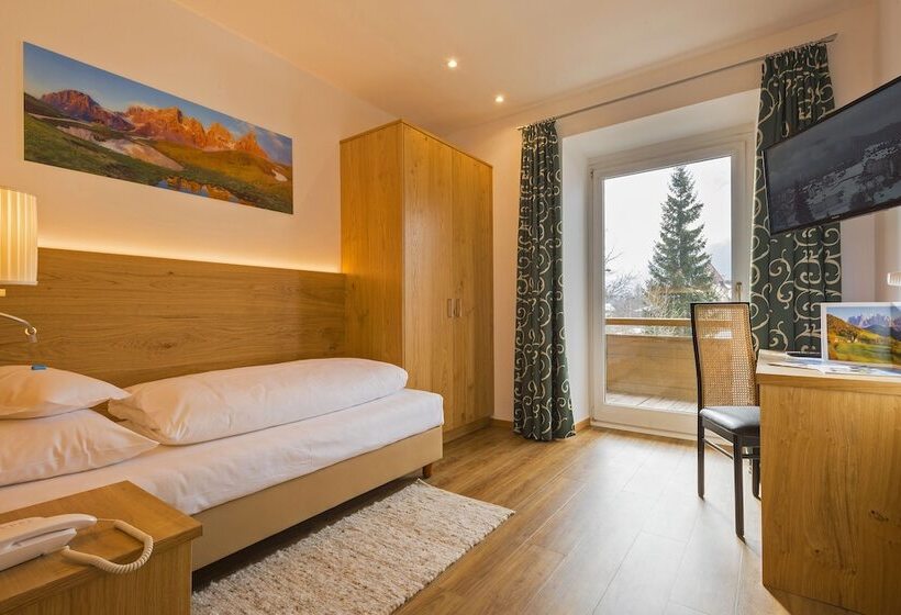 Superior Single Room, Dolomiten