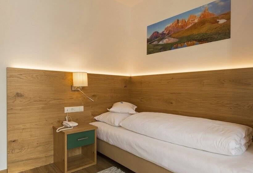 Superior Single Room, Dolomiten