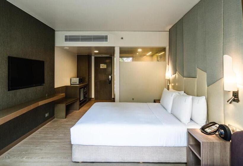 اتاق استاندارد برای معلولان, Holiday Inn Express Bangkok Sukhumvit 11, An Ihg