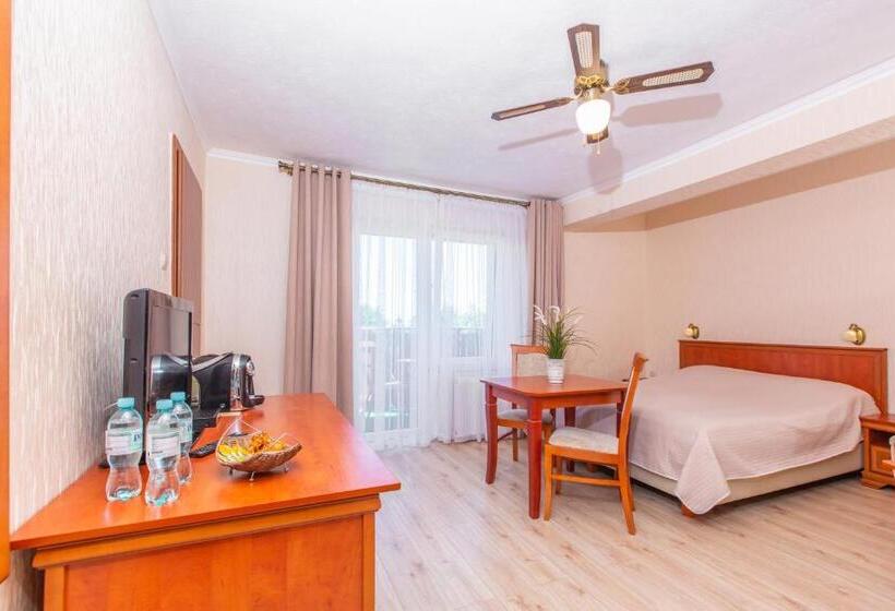 اتاق استاندارد, Apartament Rades