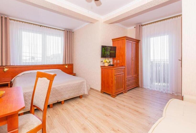 اتاق استاندارد با چشم‌انداز دریا, Apartament Rades