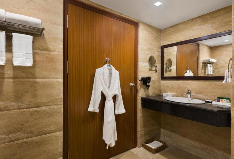 Club Room King Bed, Ramada By Wyndham Jamshedpur