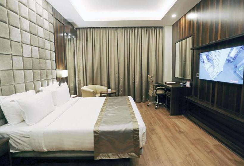 Club Room King Bed, Ramada By Wyndham Jamshedpur