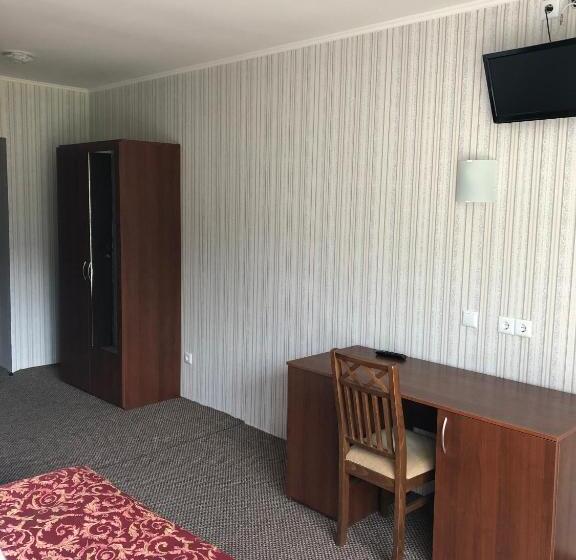 اتاق استاندارد با بالکن, Terem
