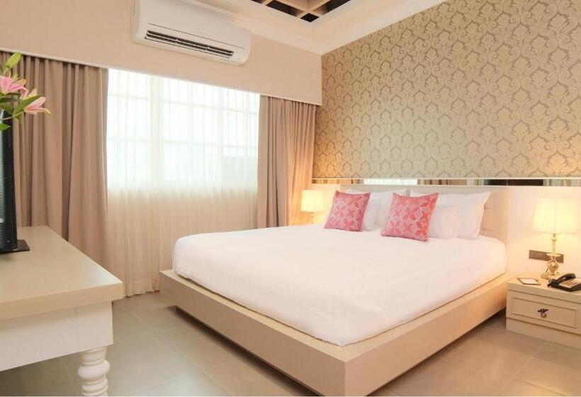 اتاق لوکس, The Raya Surawong Bangkok